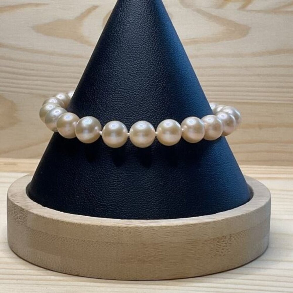 Elegant Pink Pearl Bracelet With Rhinestone Magnetic Clasp
